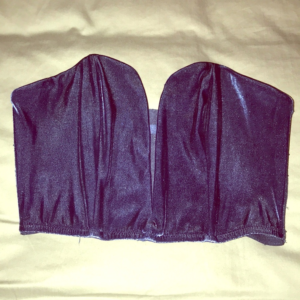 Blue velvet crop bra